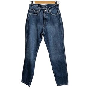 Arizona Highest Rise Mom Jean Size 3 No Distressing